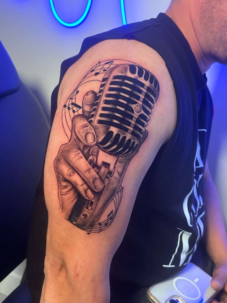 Realismo Tattoo